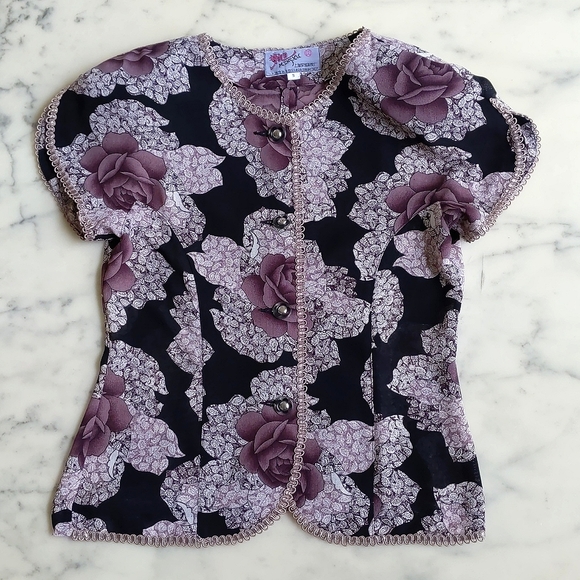 NWOT. Short Sleeve Button Down Floral Blouse and Fully Lined Skirt Set. - Picture 3 of 8